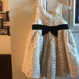 Amazing beautiful 3t dress